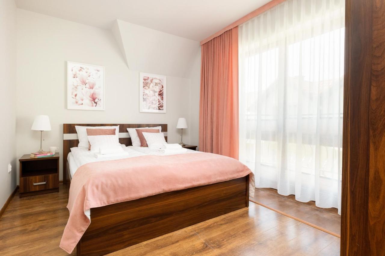 Apartamenty Ewita サルビノボ エクステリア 写真
